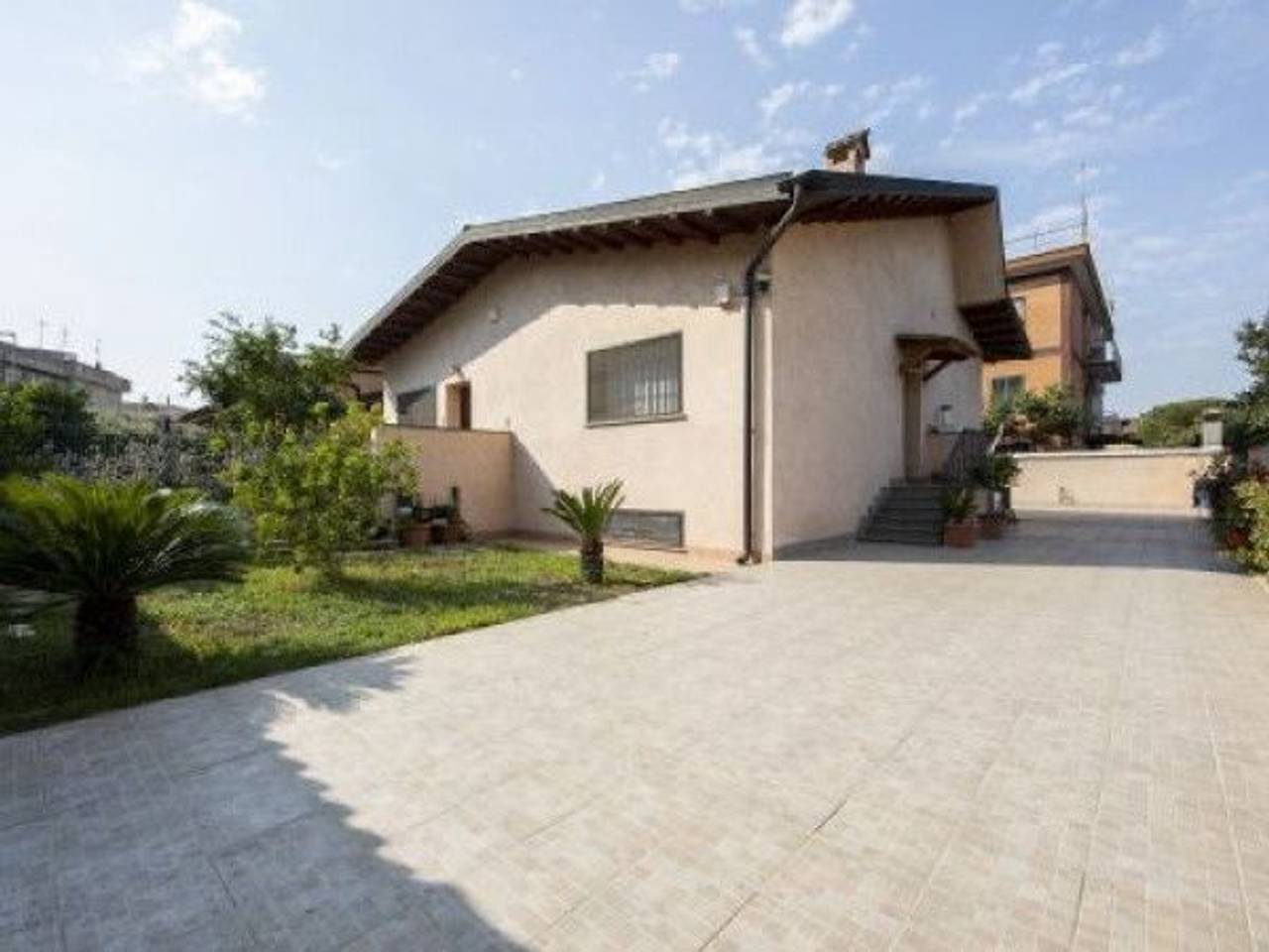 casa indipendente in vendita a Roma in zona Colle Prenestino