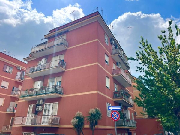 appartamento in vendita a Roma in zona Primavalle