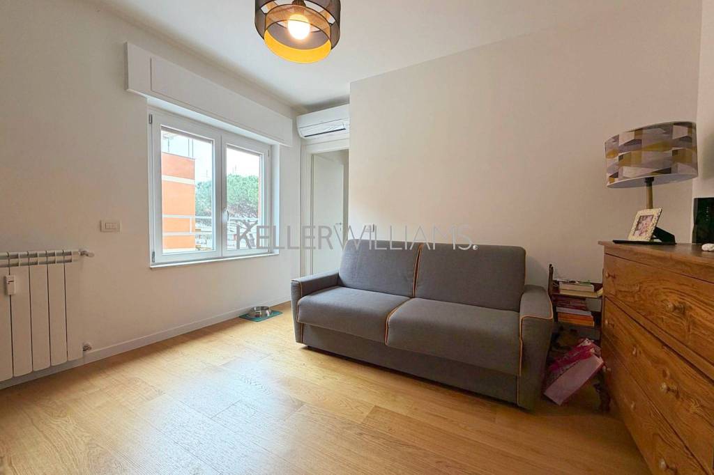 appartamento in vendita a Roma in zona Ardeatino