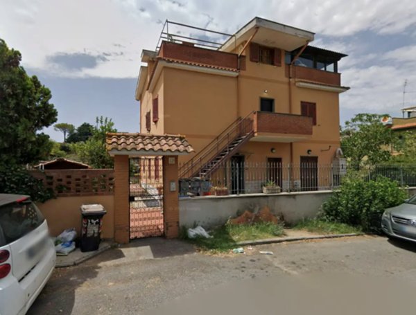 appartamento in vendita a Roma in zona Massimina/Casal Lumbroso