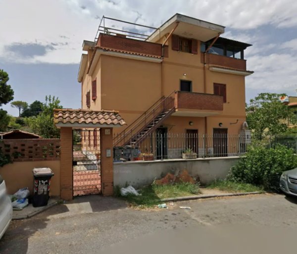 appartamento in vendita a Roma in zona Massimina/Casal Lumbroso