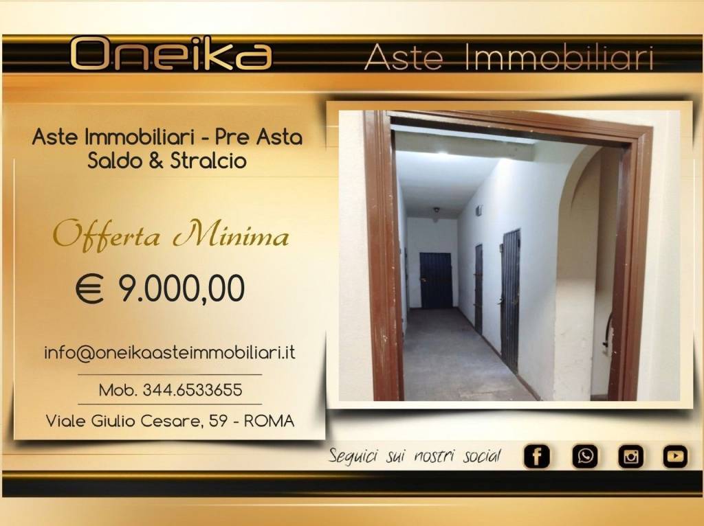 locale commerciale in vendita a Roma in zona Tor di Quinto