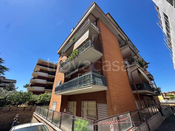 appartamento in vendita a Roma in zona La Pisana