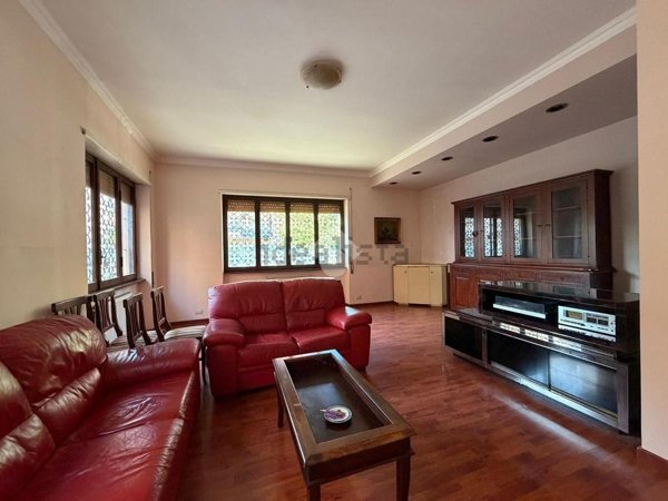 appartamento in vendita a Roma in zona Ardeatino