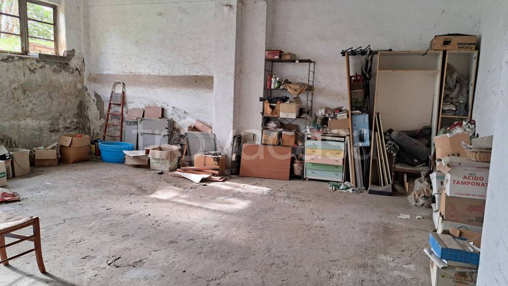 locale di sgombero in vendita a Roma in zona Aurelio