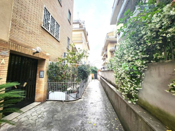 appartamento in vendita a Roma in zona Torrevecchia