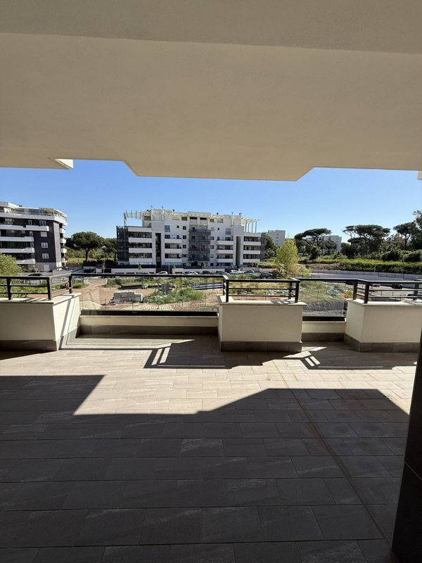 appartamento in vendita a Roma in zona Ardeatino