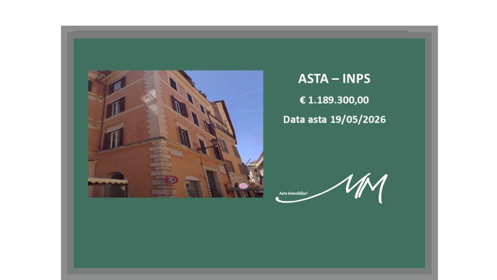 appartamento in vendita a Roma in zona Trevi-Colonna