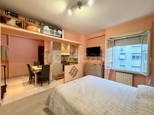 appartamento in vendita a Roma in zona Cinecittà