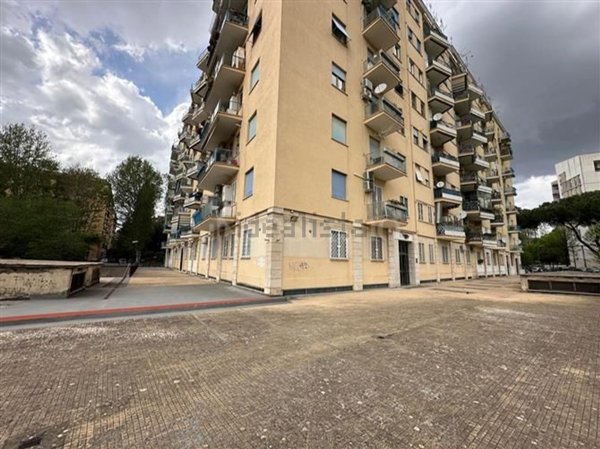 appartamento in vendita a Roma in zona Ostiense