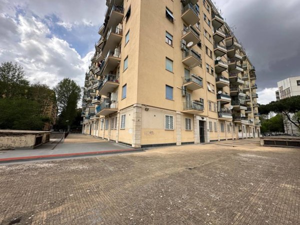 appartamento in vendita a Roma in zona Ostiense