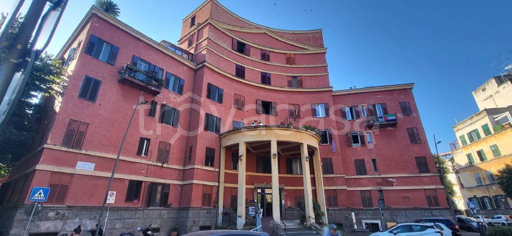 appartamento in vendita a Roma in zona Ostiense