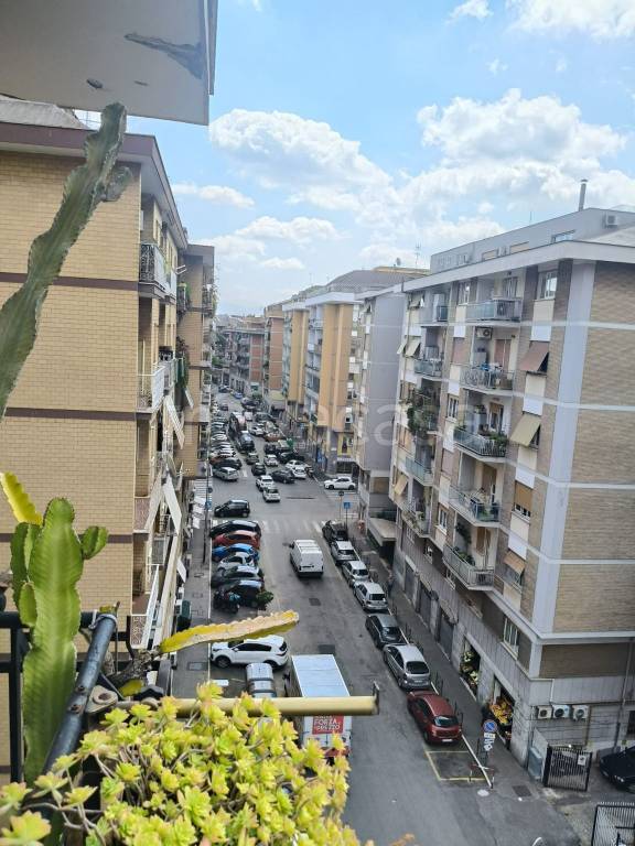 appartamento in vendita a Roma in zona Axa