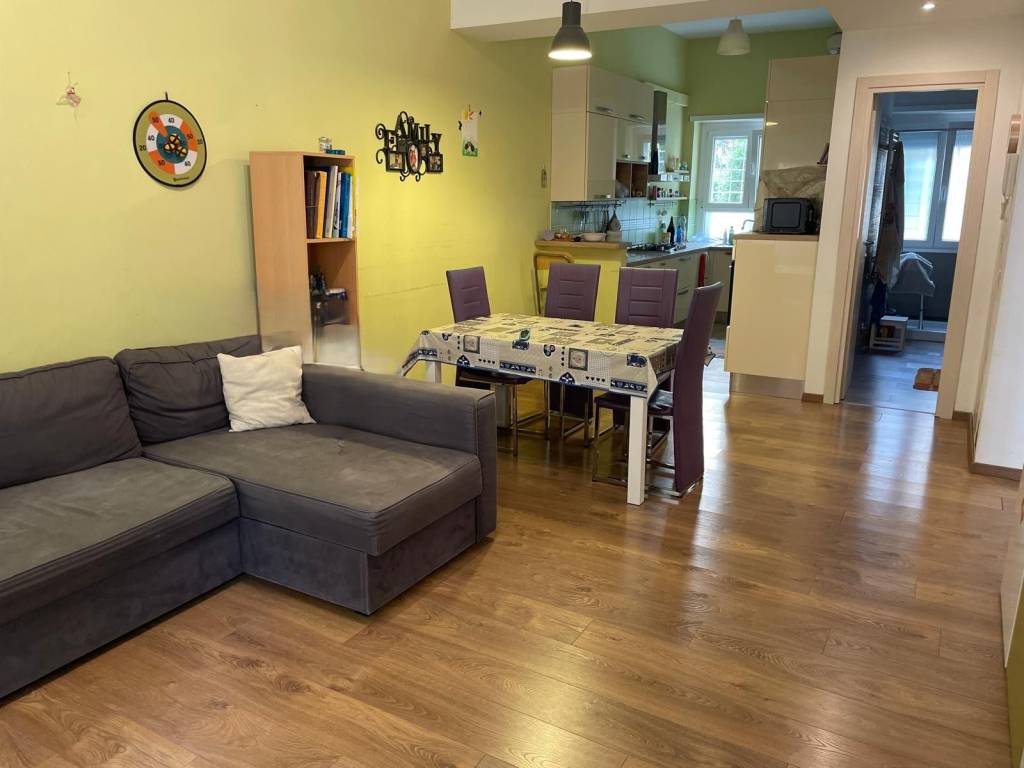 appartamento in vendita a Roma in zona Cinecittà