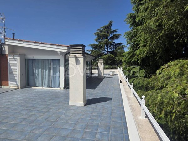 appartamento in vendita a Roma in zona Casal Morena