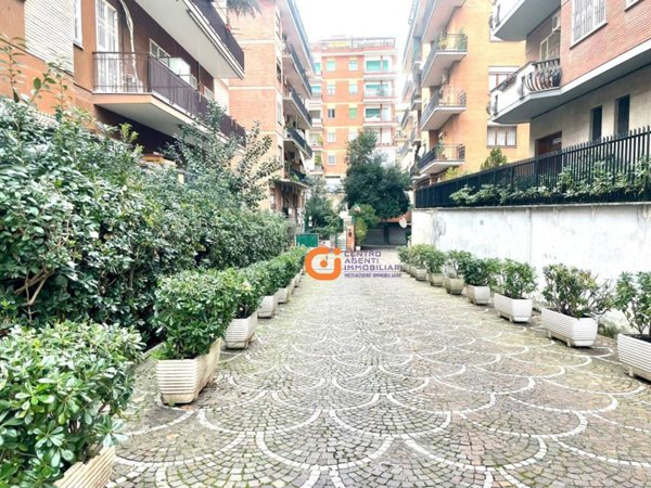 appartamento in vendita a Roma in zona Monte Sacro/Talenti