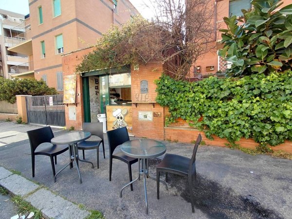 negozio in vendita a Roma in zona Ostia