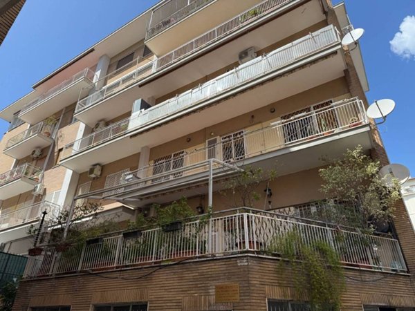 appartamento in vendita a Roma in zona Portuense