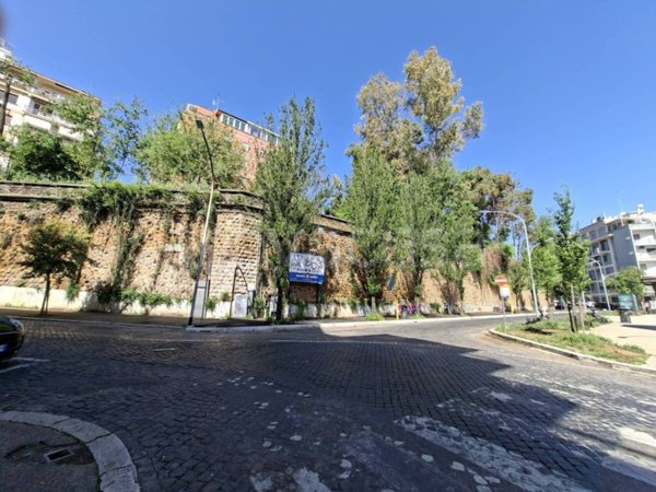 appartamento in vendita a Roma in zona Gianicolense