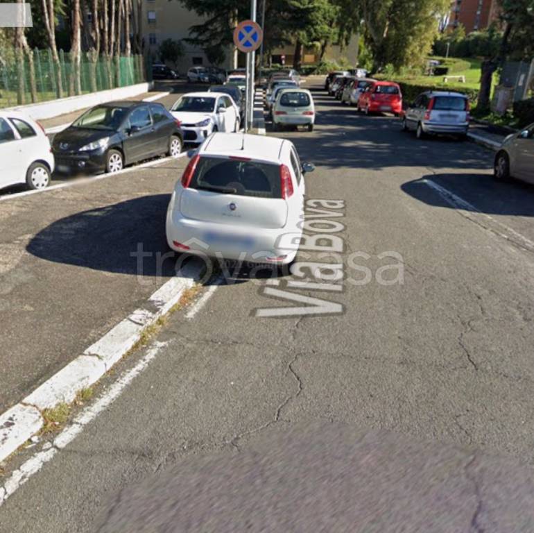 appartamento in vendita a Roma in zona Appio Claudio