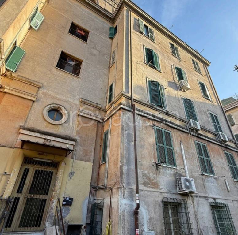 appartamento in vendita a Roma in zona Ostiense