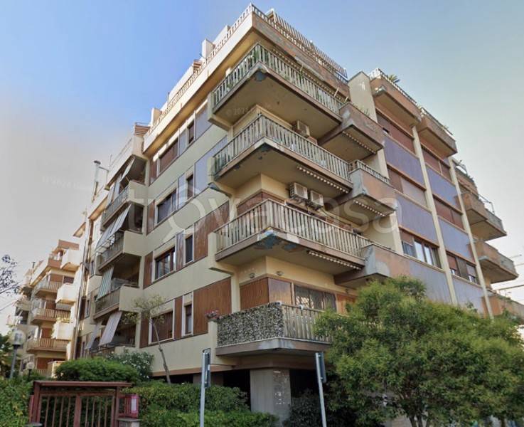 appartamento in vendita a Roma in zona Ostia