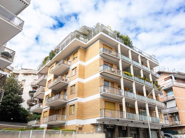 appartamento in vendita a Roma in zona Aurelio