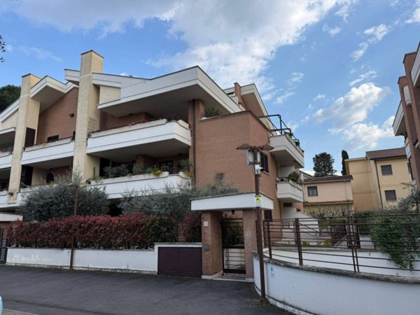 appartamento in vendita a Roma in zona Tor Vergata/Torrenova