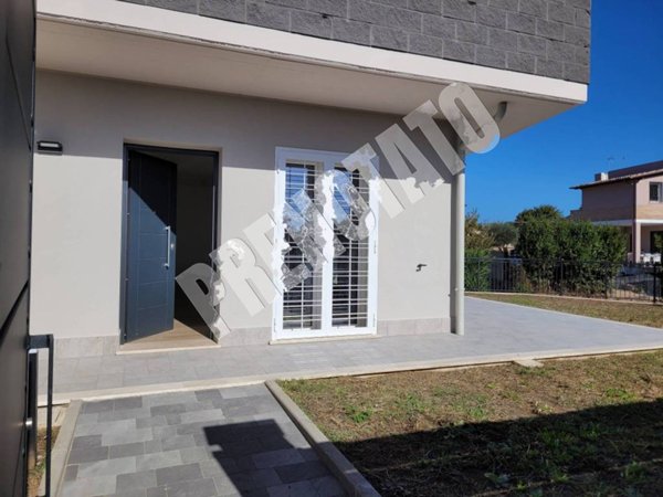 casa indipendente in vendita a Roma in zona Valle Santa