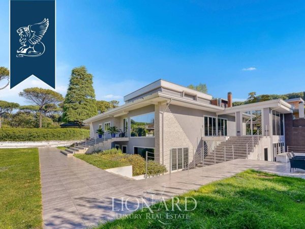 casa indipendente in vendita a Roma in zona Torrino