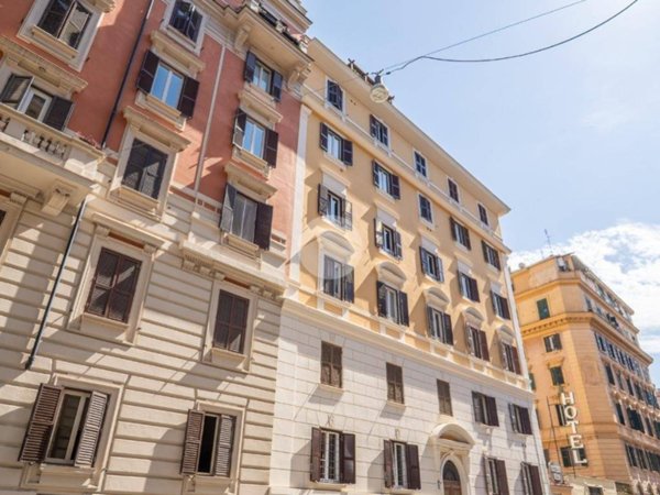 appartamento in vendita a Roma in zona Rione Monti/Campitelli