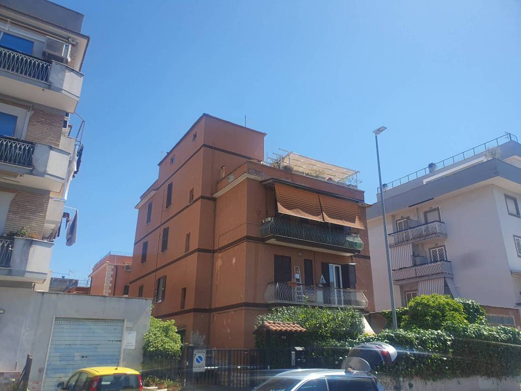 appartamento in vendita a Roma in zona Alessandrino