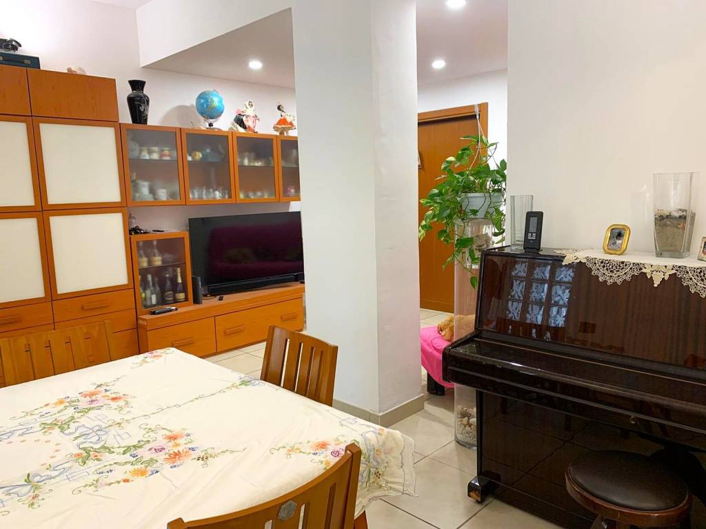 appartamento in vendita a Roma in zona Tuscolano