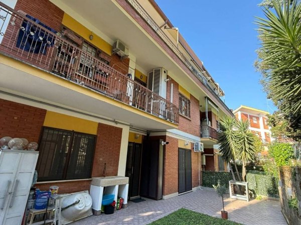 appartamento in vendita a Roma in zona Tor Vergata/Torrenova