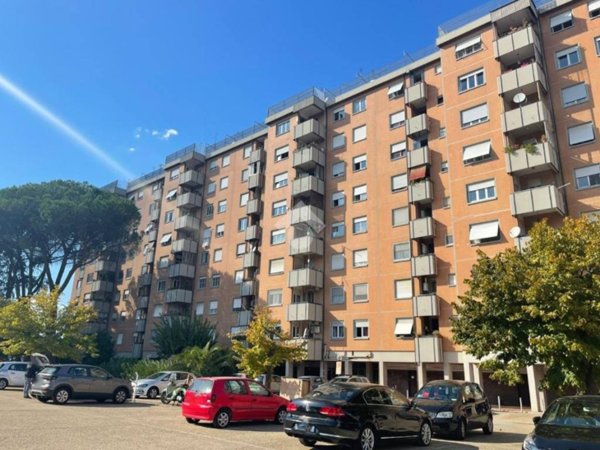 appartamento in vendita a Roma in zona Spinaceto