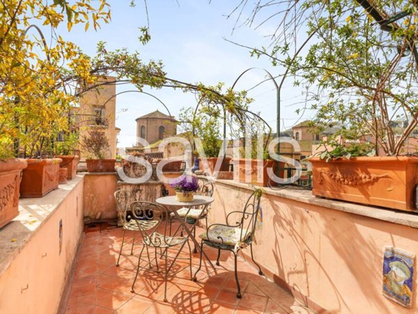 appartamento in vendita a Roma in zona Trastevere