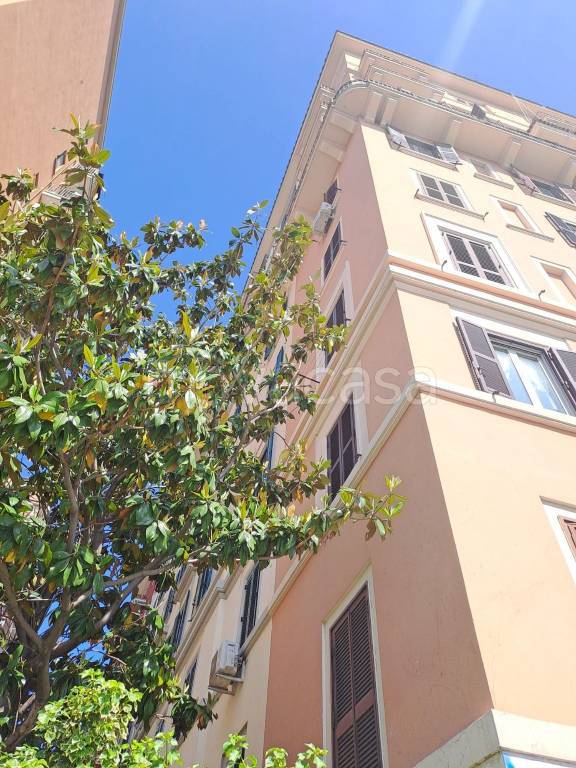 appartamento in vendita a Roma in zona Tuscolano