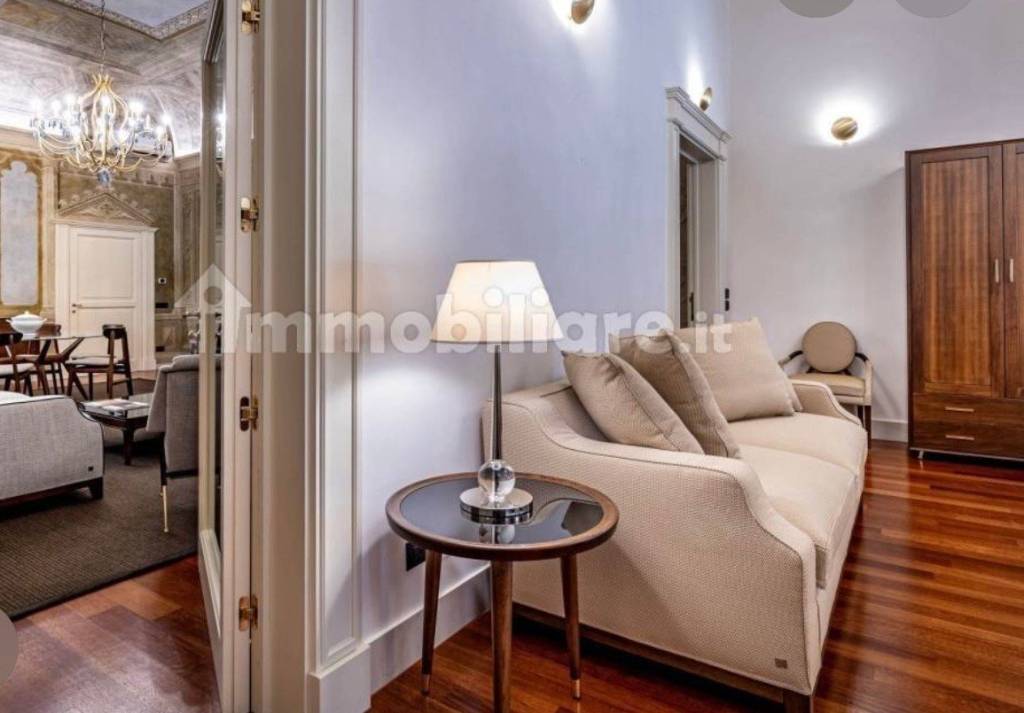 appartamento in vendita a Roma in zona Rione Regola