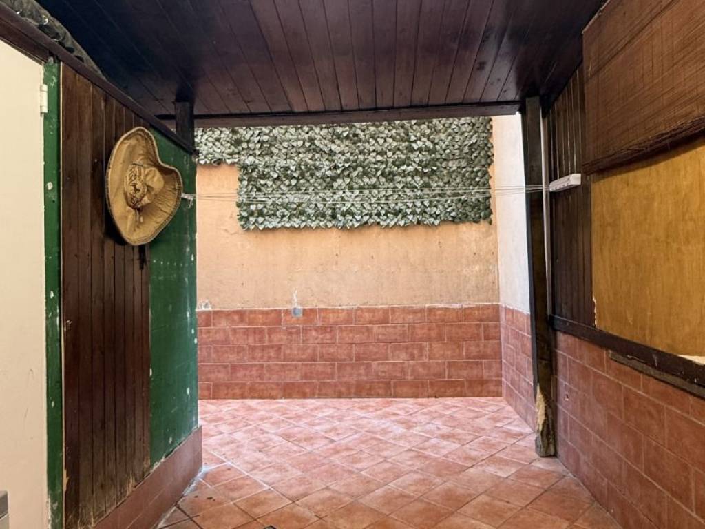 appartamento in vendita a Roma in zona Appio Latino