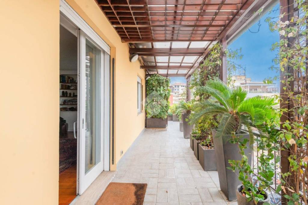 appartamento in vendita a Roma