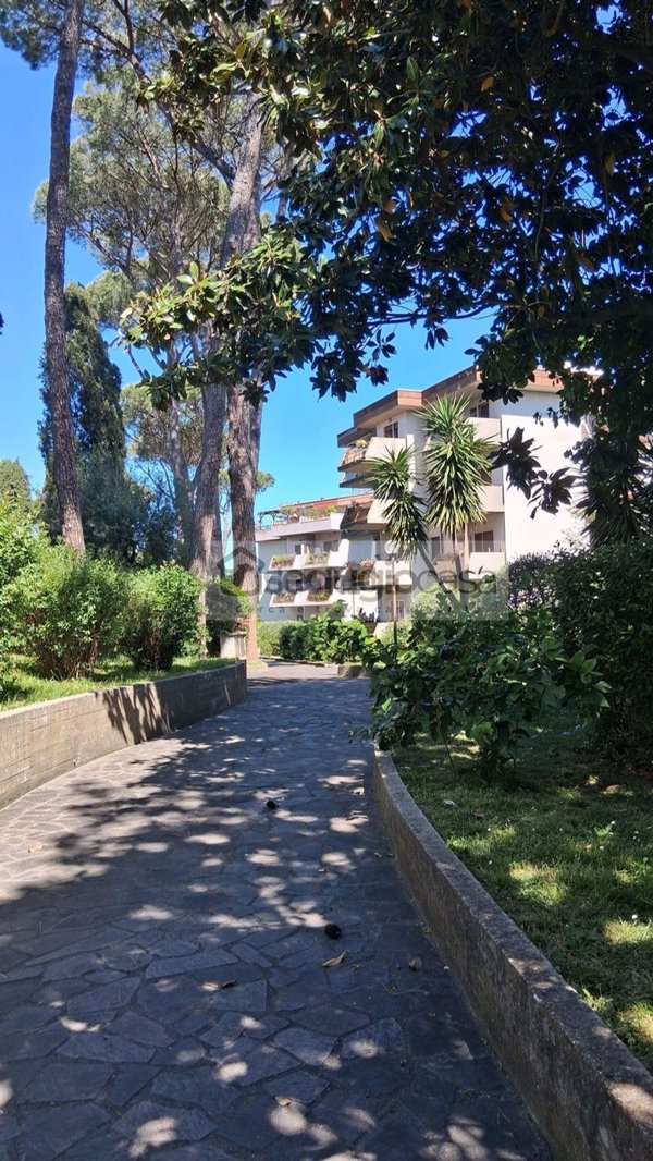 appartamento in vendita a Roma in zona Tor di Quinto