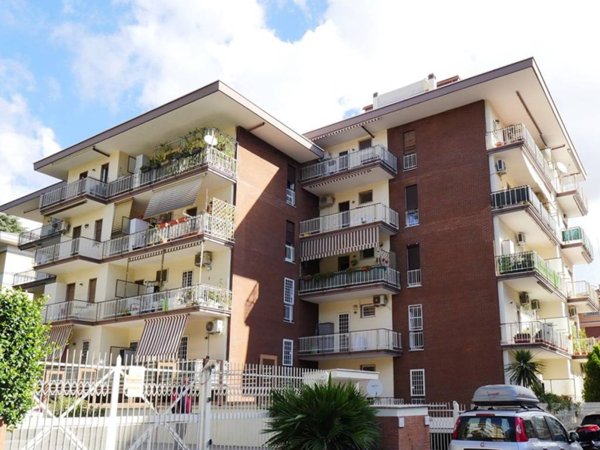 appartamento in vendita a Roma in zona Monte Sacro/Talenti