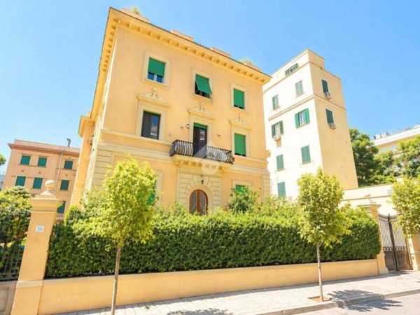 appartamento in vendita a Roma in zona Appio Latino