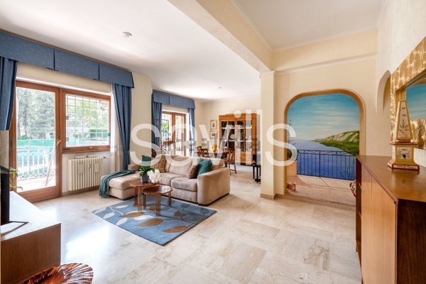 appartamento in vendita a Roma in zona Giuliano Dalmata