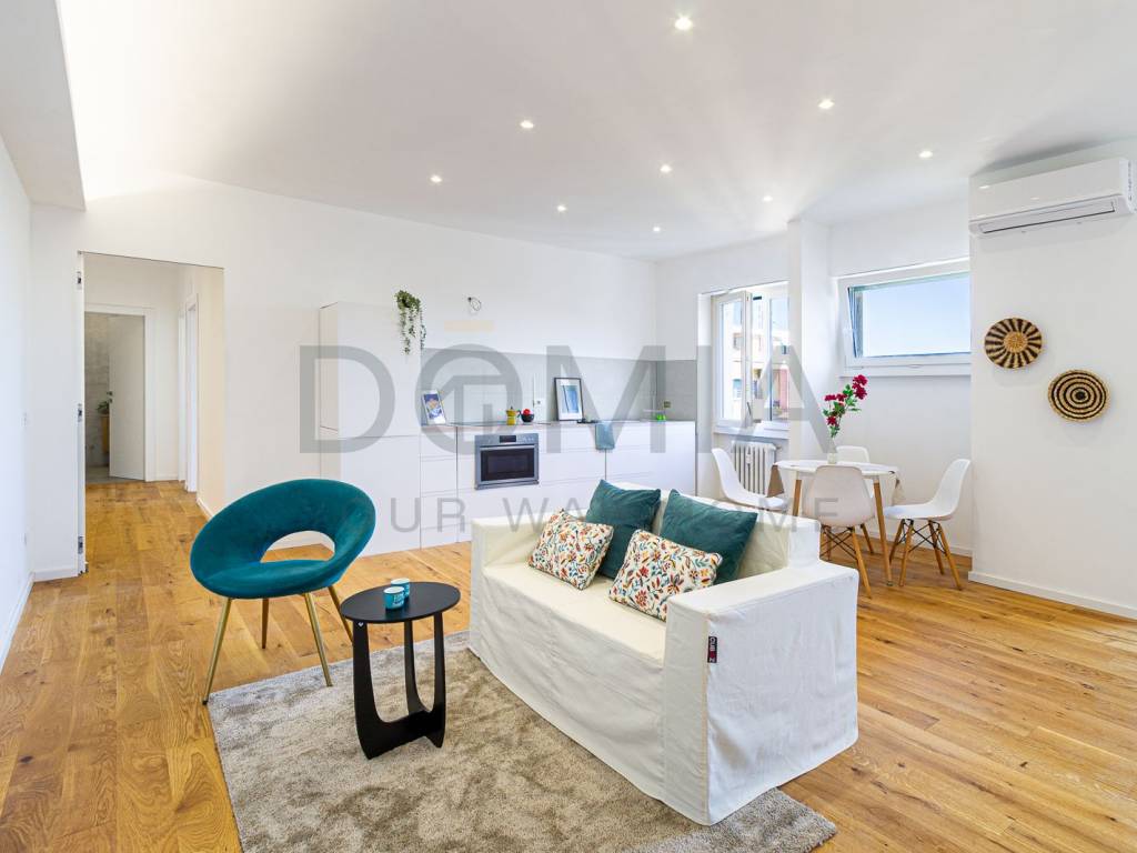 appartamento in vendita a Roma in zona Ostiense