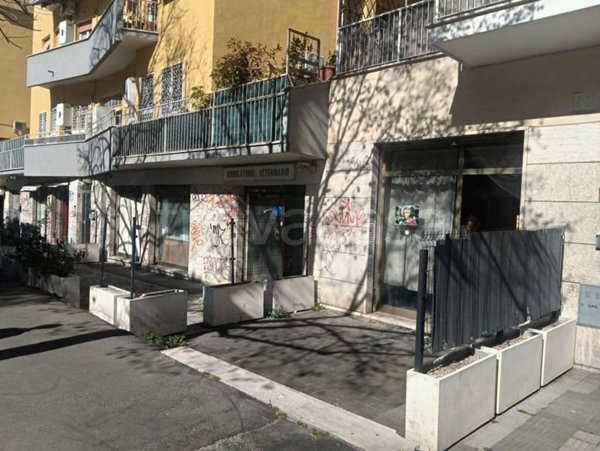locale di sgombero in vendita a Roma in zona Prenestino-Centocelle