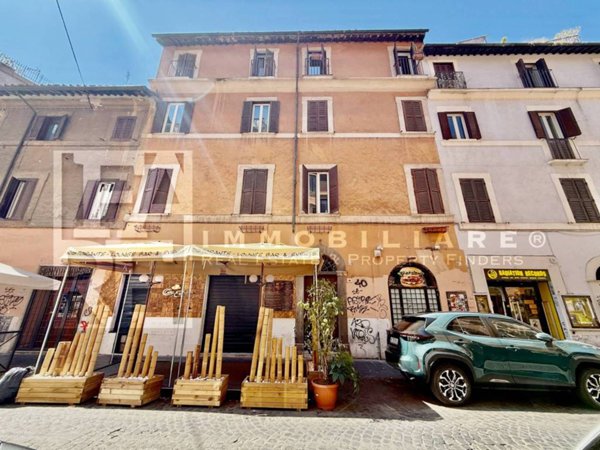 appartamento in vendita a Roma in zona Trastevere