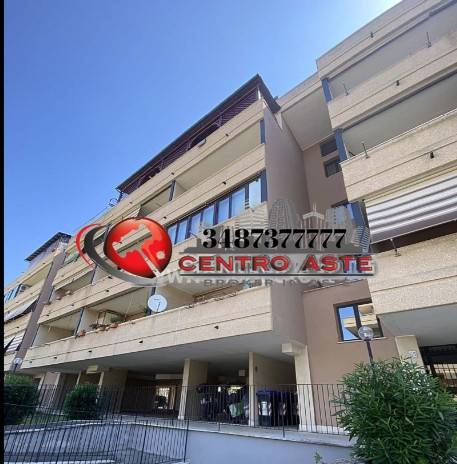 appartamento in vendita a Roma in zona Ponte di Nona