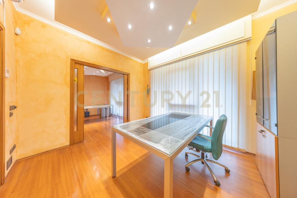 casa indipendente in vendita a Roma in zona Appio Claudio