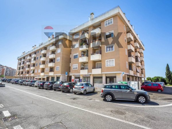 appartamento in vendita a Roma in zona Ponte di Nona